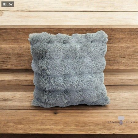 مخدة ديكور فرو ناعم