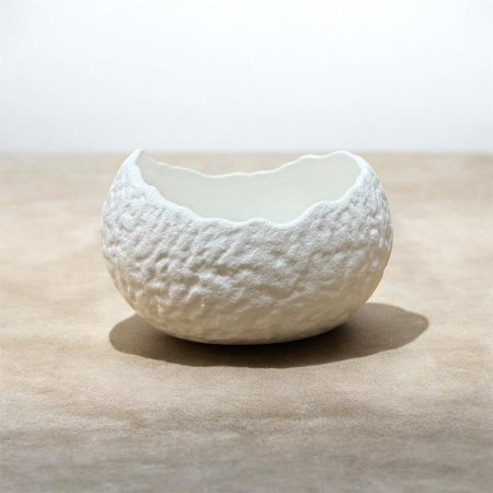 صحن ضيافة حجر منقش حجم صغير