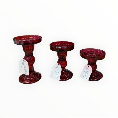 طقم شمعدنات حُمر