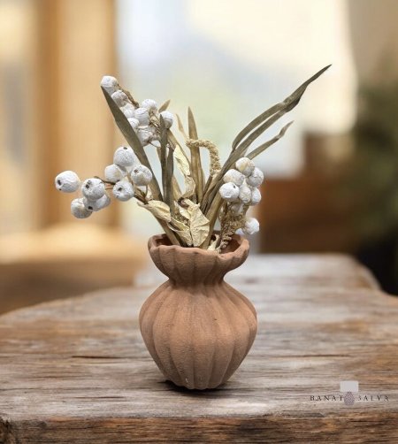 فازا حجر على شكل وردة حجم صغير