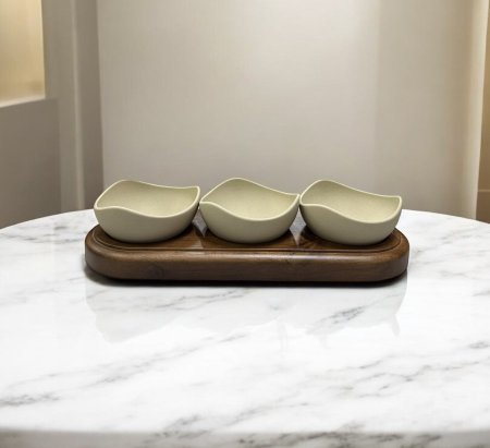 قاعدة خشب أكاسيا مع 3 صحون حجر صغار