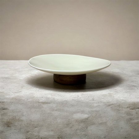 مضيفة حجر للتقديم مع رجل خشب أكاسيا