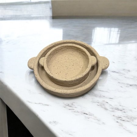 صحن تقديم حجر مع ايدين بيج منقط