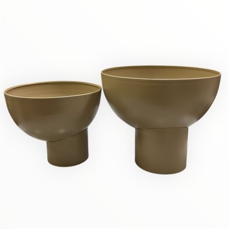 جاطات مع رجل احجام كبيرة للتقديم / للفواكه