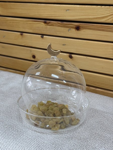 مضيفة زجاج مع غطاء