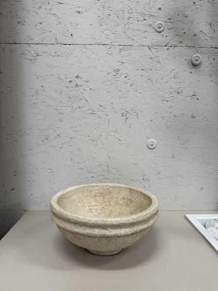 صحن حجر بيج ثقيل للتقديم حجم وسط