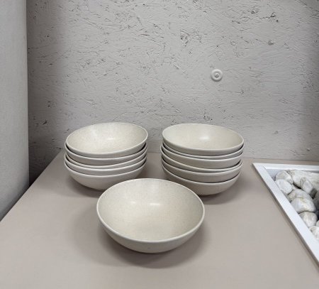 صحن دائري مغوّط حجر حجم صغير بيج