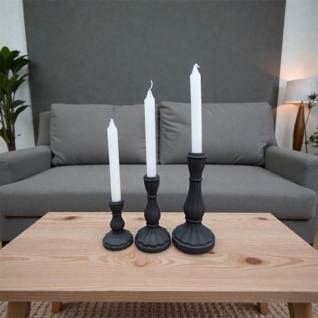 سيت شمعدنات اسود بتصميم ملكي