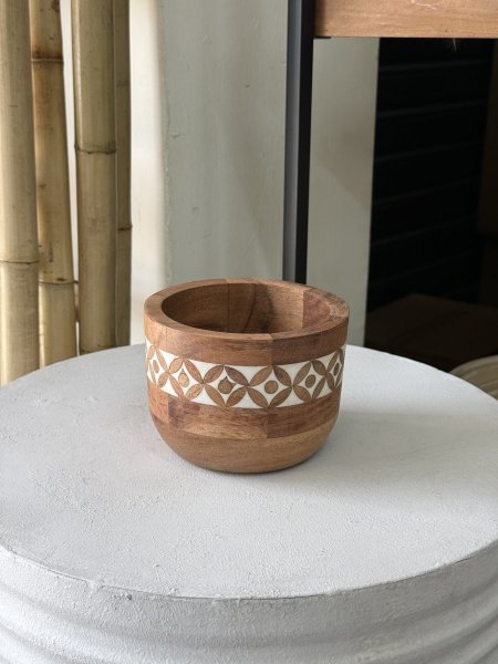 صحن خشب مانقو منقش بالابيض حجم وسط مقعّر