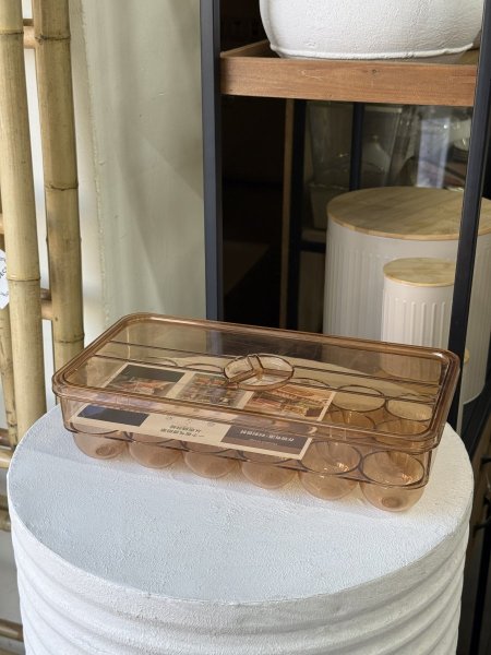 منظم للبيض اكريلك