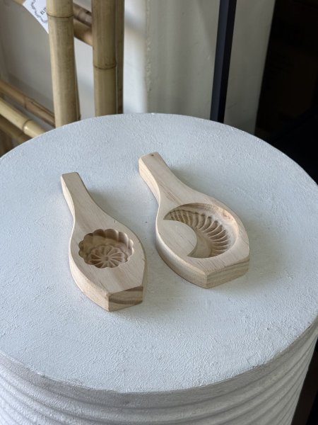 مضارب للكعك خشب