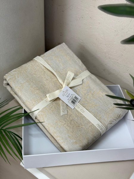 شرشف للشفرة بيج مع تطريز 150*250