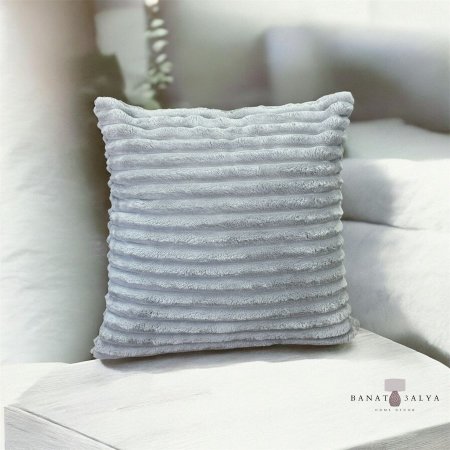 مخدة ديكور فرو