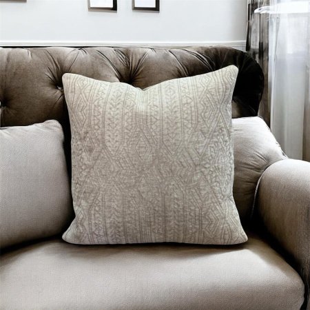 مخدة ديكور حفر